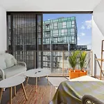 Sunny And Bright Apartment- Self Catering