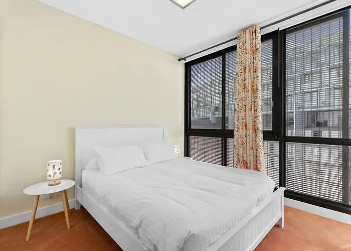 Sunny And Bright Apartment- Self Catering